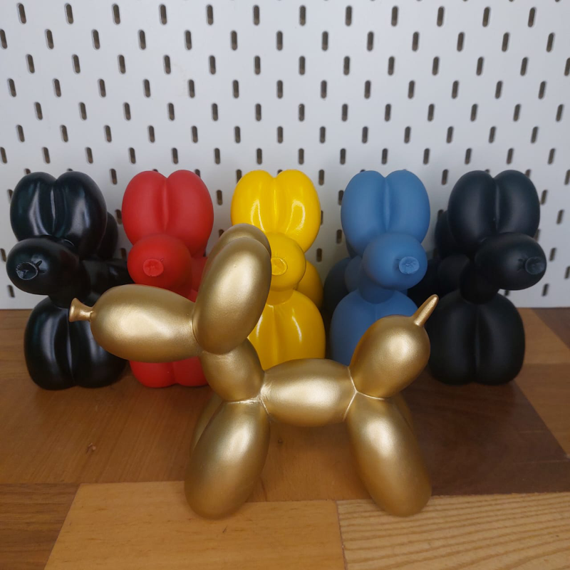 Balloon Dog Statue